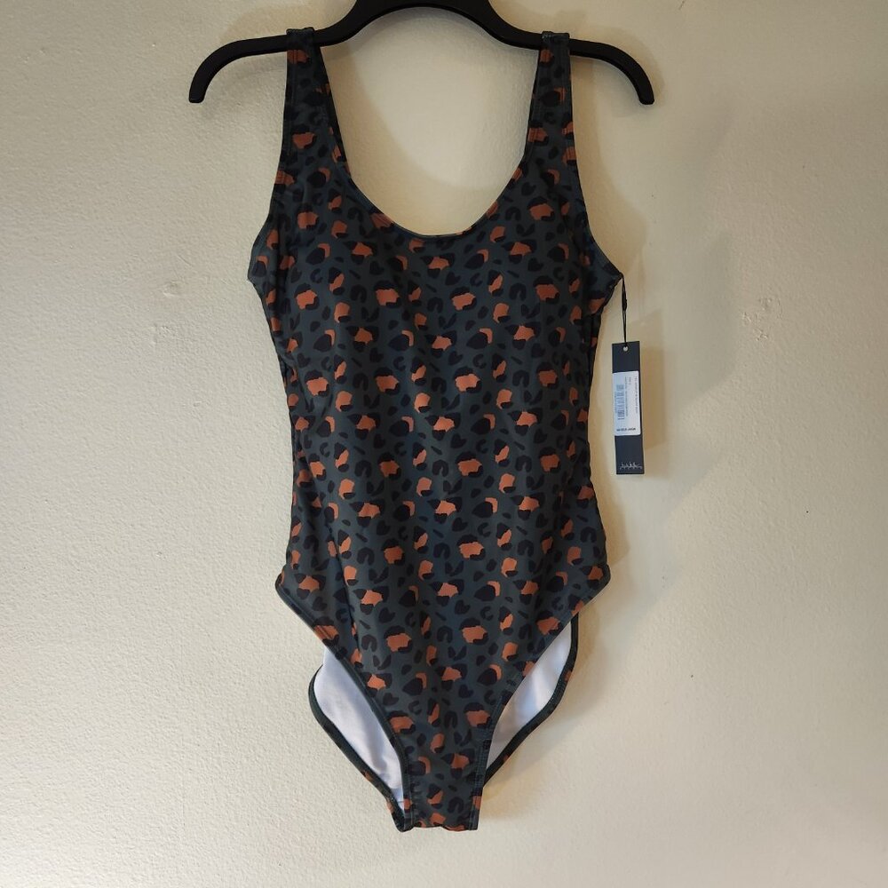 NWT Nicole Miller Studio Wild Kingdom Leopard One Piece Swimsuit Large